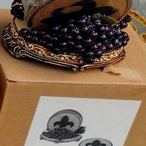 Grape coaster set in tarnish blended gold color